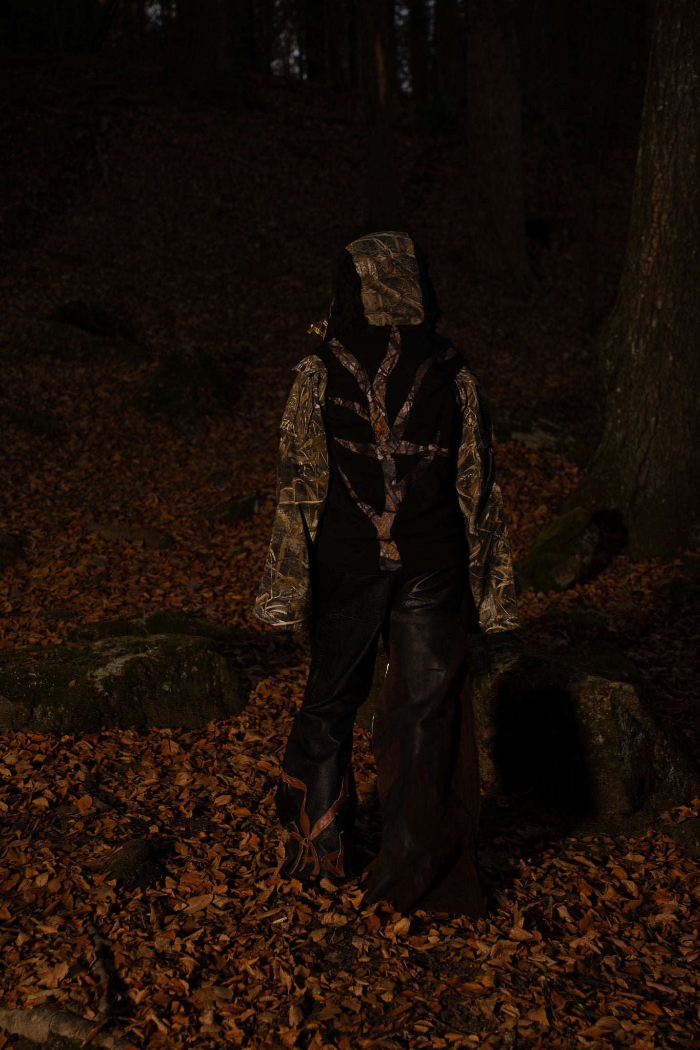 twisted branches zip up