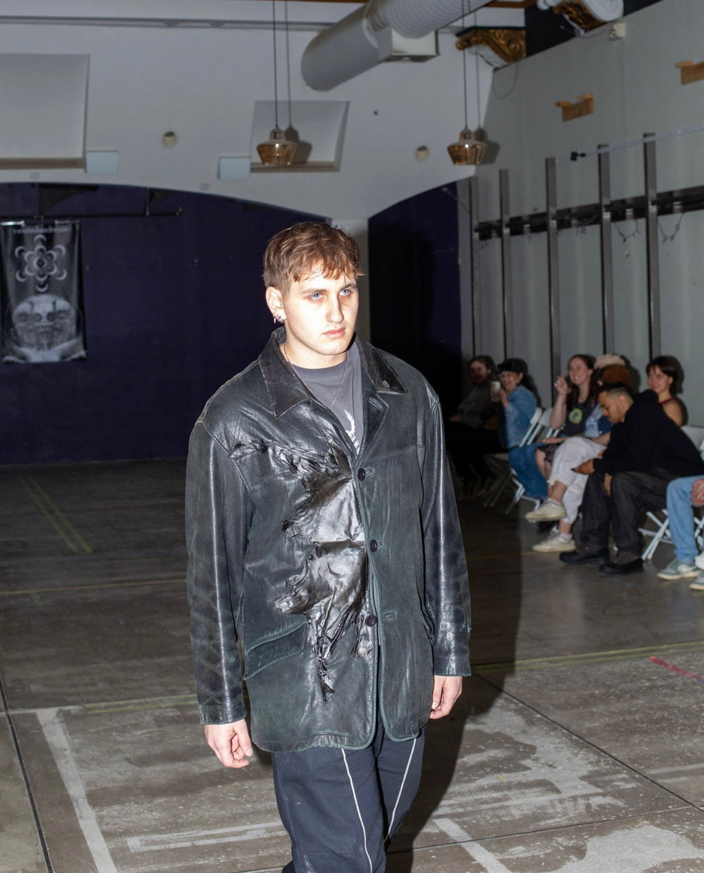 Kangaroo Window Jacket
